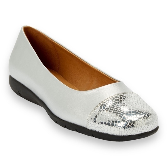 Comfortview Fay Silver Metallic Croc Slip On Comfort Flats Size 10.5W Wide Width - Picture 1 of 13
